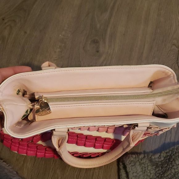 Betsy Johnson purse - Picture 10 of 16